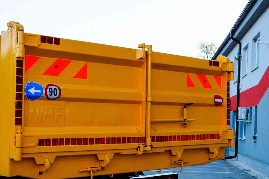 SCANIA P380 6X4 SKLÁPĚČ / VYKLÁPĚČ + HYDRAULICKÁ RUKA EURO4 - foto 23