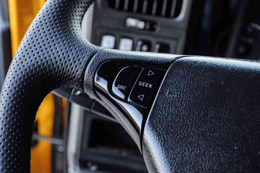 SCANIA P380 6X4 SKLÁPĚČ / VYKLÁPĚČ + HYDRAULICKÁ RUKA EURO4 - foto 60