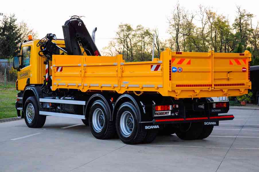 SCANIA P380 6X4 SKLÁPĚČ / VYKLÁPĚČ + HYDRAULICKÁ RUKA EURO4 - foto 5