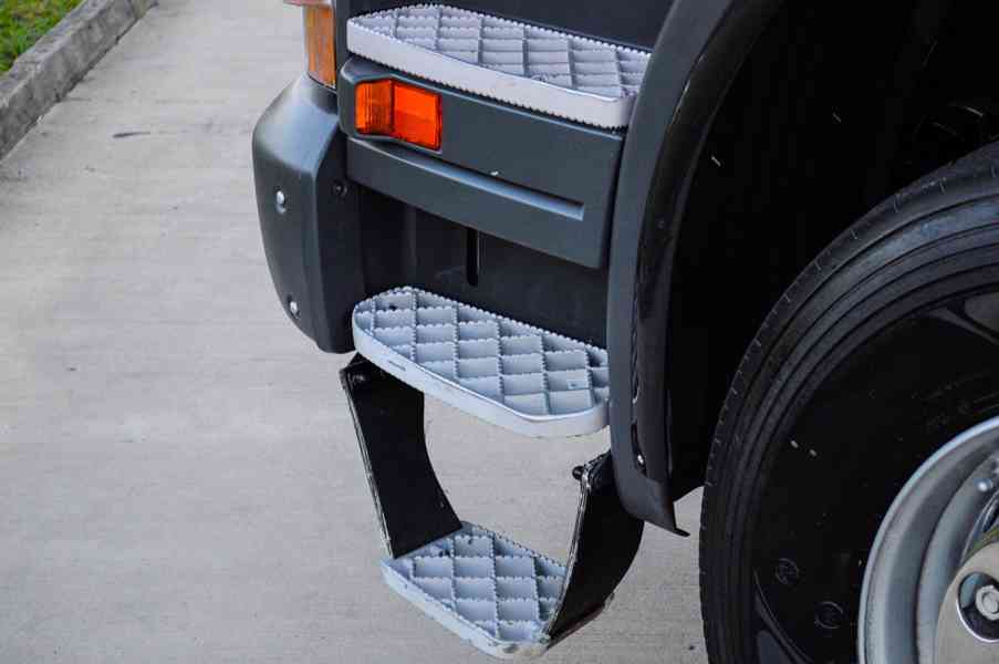 SCANIA P380 6X4 SKLÁPĚČ / VYKLÁPĚČ + HYDRAULICKÁ RUKA EURO4 - foto 37