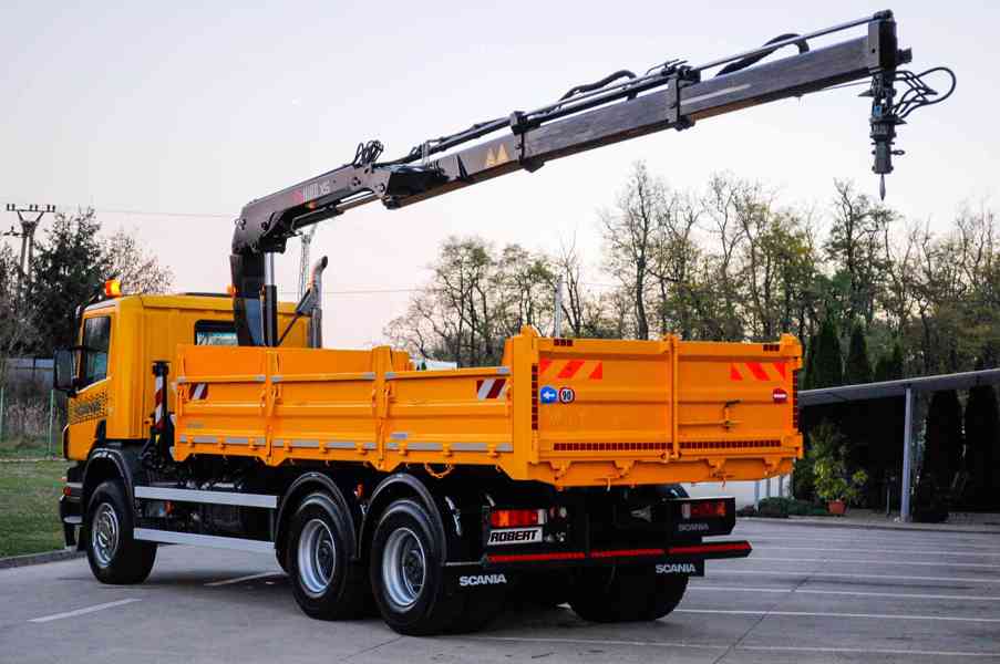 SCANIA P380 6X4 SKLÁPĚČ / VYKLÁPĚČ + HYDRAULICKÁ RUKA EURO4 - foto 103