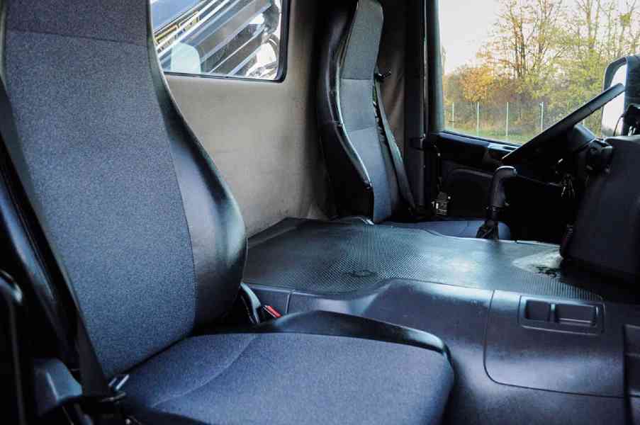 SCANIA P380 6X4 SKLÁPĚČ / VYKLÁPĚČ + HYDRAULICKÁ RUKA EURO4 - foto 52