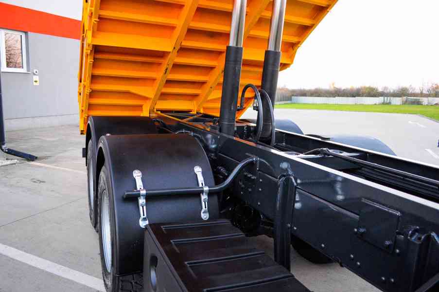 SCANIA P380 6X4 SKLÁPĚČ / VYKLÁPĚČ + HYDRAULICKÁ RUKA EURO4 - foto 98