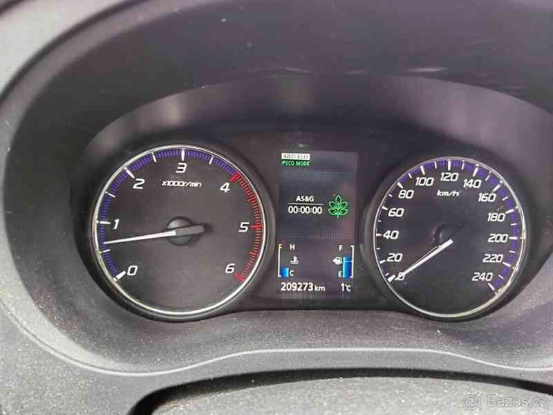 Mitsubishi Outlander 2,2 - foto 8