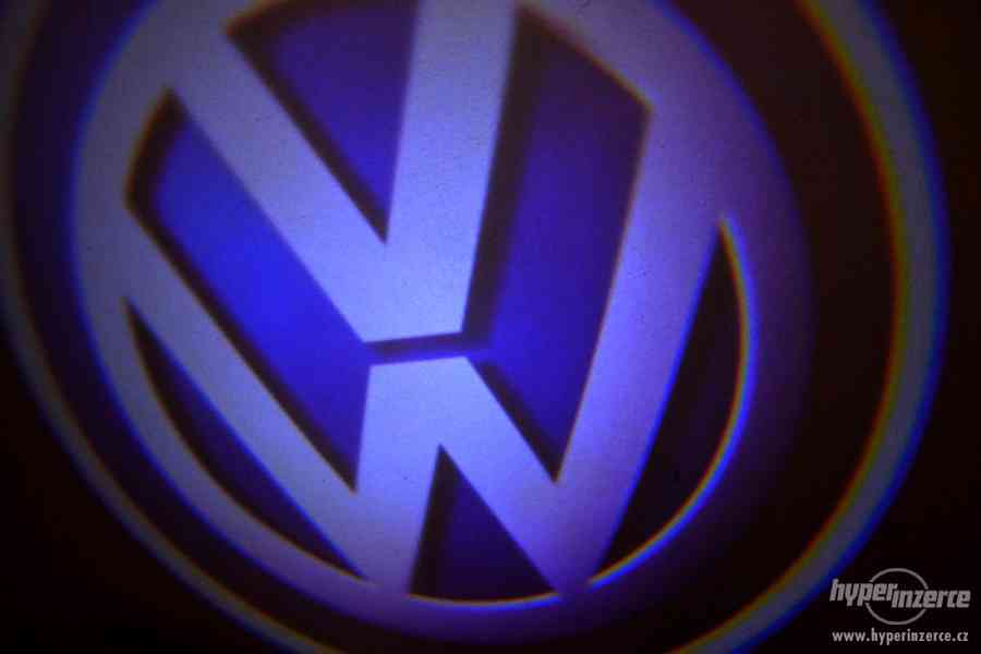 Projektor uvítacího loga značky VW - foto 1