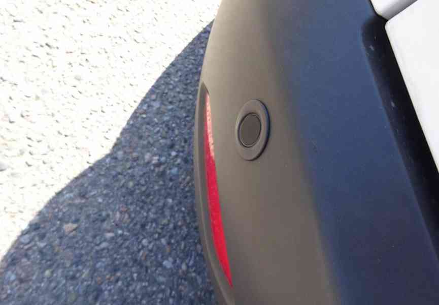 Ford S-Max 2.0 TDCI r.v.2009 (103 kw) Po rozvodech - foto 17