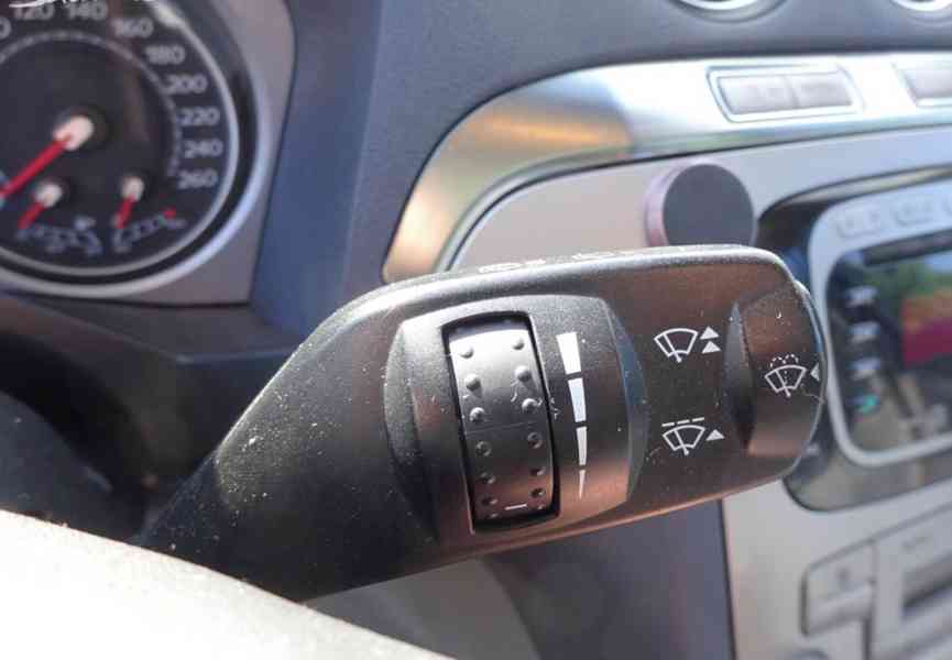Ford S-Max 2.0 TDCI r.v.2009 (103 kw) Po rozvodech - foto 12
