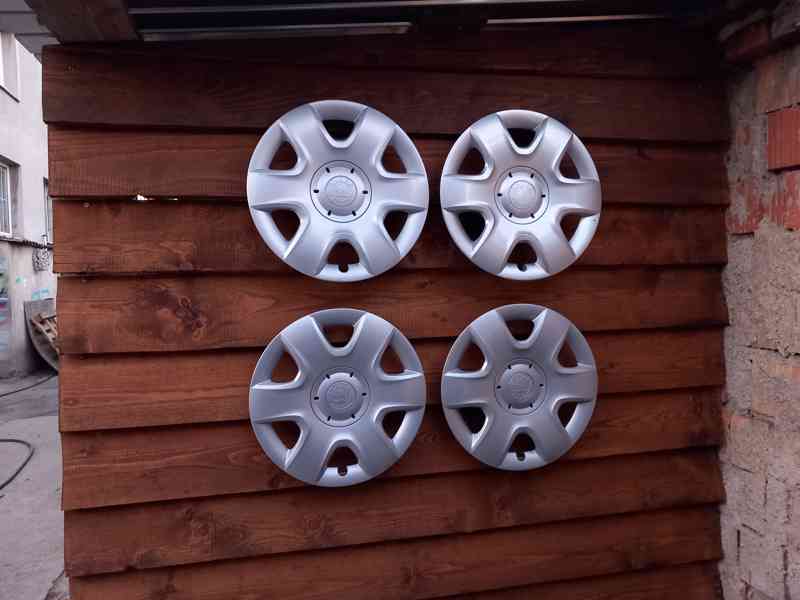 Poklice Škoda, 5J0 601 147C - foto 3