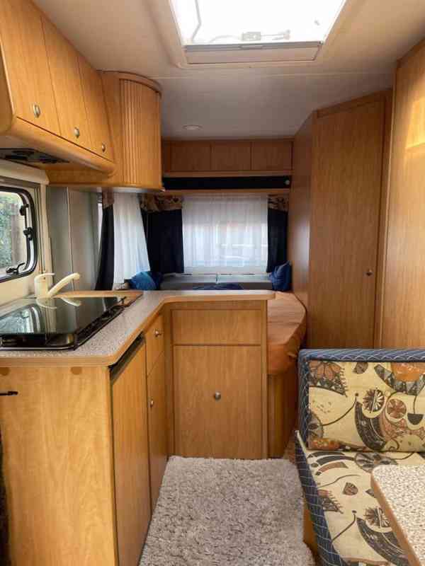 Karavan Burstner  - foto 6