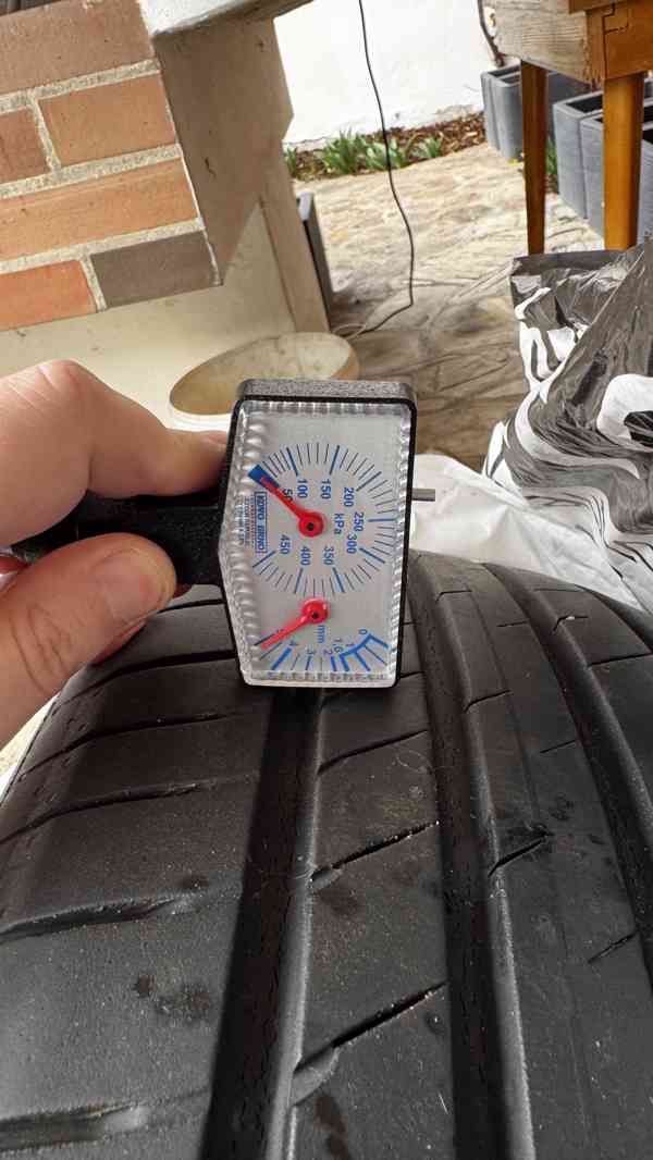 Prodám letní pneumatiky Nexen 225/55 R18 102Y — sada 4 ks - foto 7