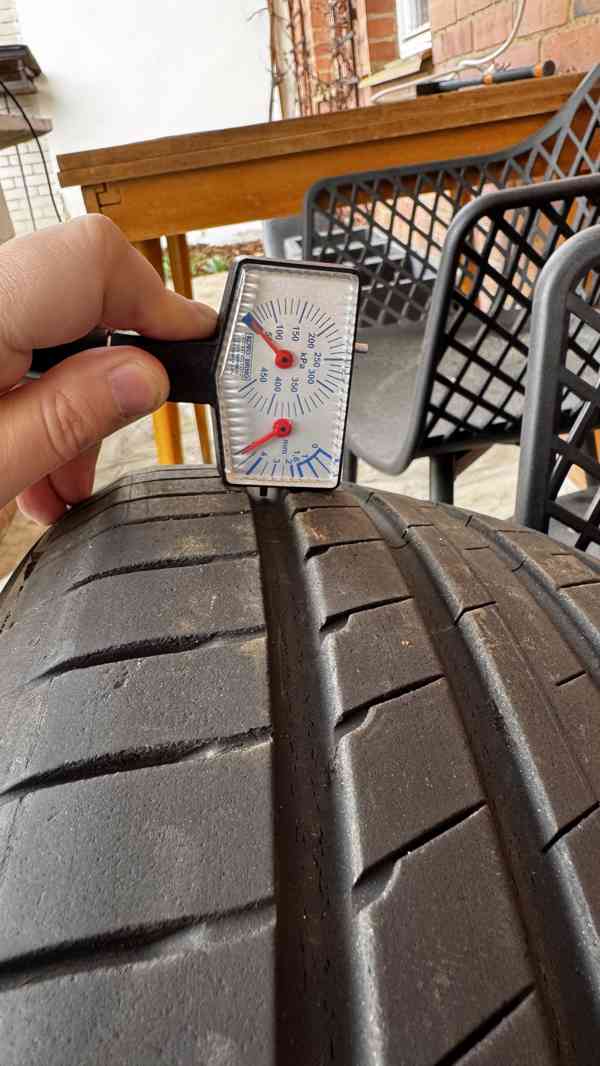 Prodám letní pneumatiky Nexen 225/55 R18 102Y — sada 4 ks - foto 5