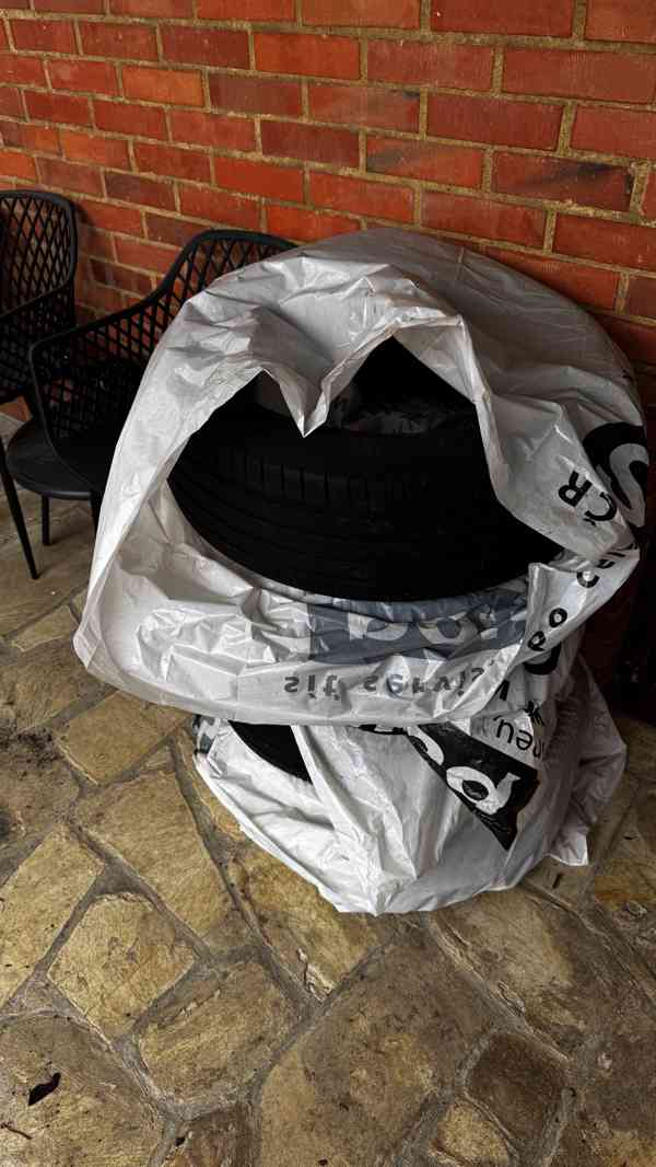 Prodám letní pneumatiky Nexen 225/55 R18 102Y — sada 4 ks - foto 2