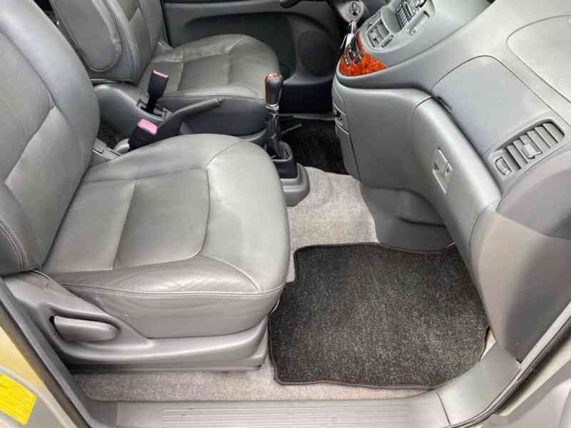 Toyota Previa 2.4i Executive benzín 115kw - foto 7