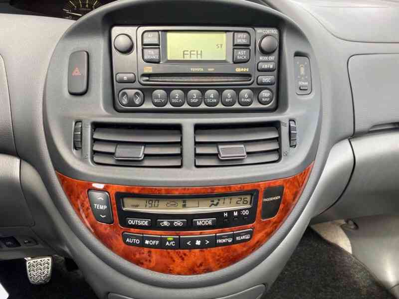Toyota Previa 2.4i Executive benzín 115kw - foto 12