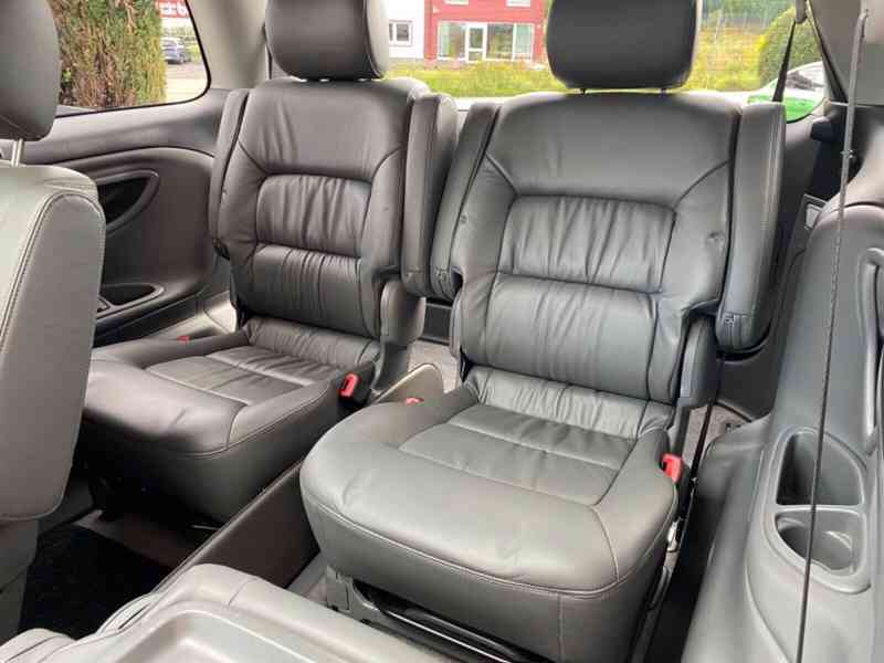 Toyota Previa 2.4i Executive benzín 115kw - foto 15