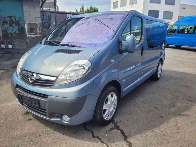 Opel Vivaro 2,0d 7 míst 84kw - foto 12