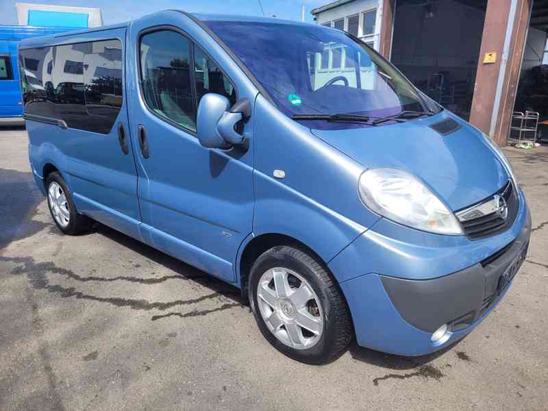 Opel Vivaro 2,0d 7 míst 84kw - foto 1