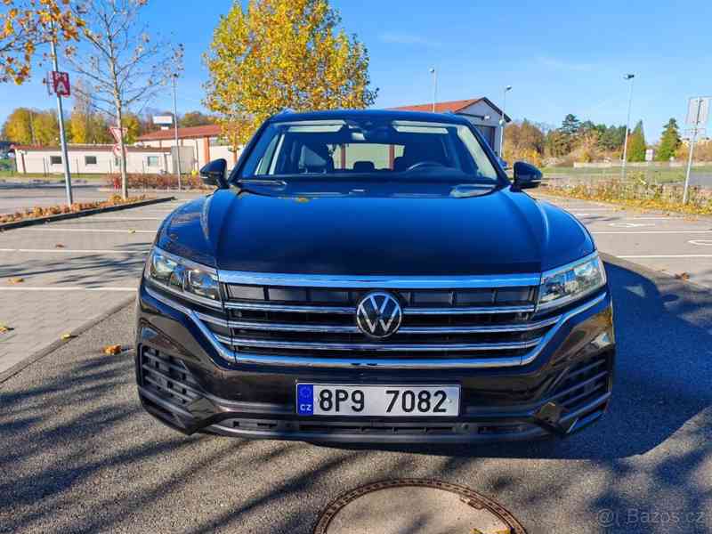 Volkswagen Touareg 3,0   TDi /ČR /rok 2022 /1.majitel - foto 2