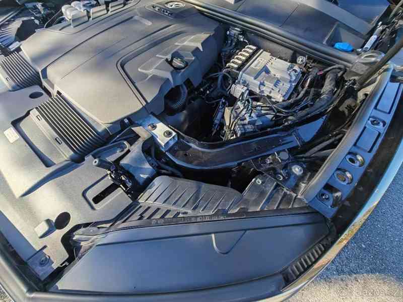 Volkswagen Touareg 3,0   TDi /ČR /rok 2022 /1.majitel - foto 7