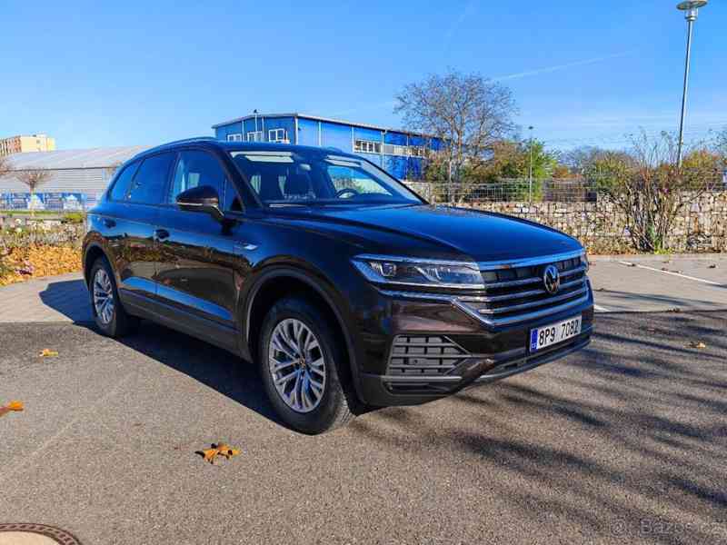 Volkswagen Touareg 3,0   TDi /ČR /rok 2022 /1.majitel - foto 1