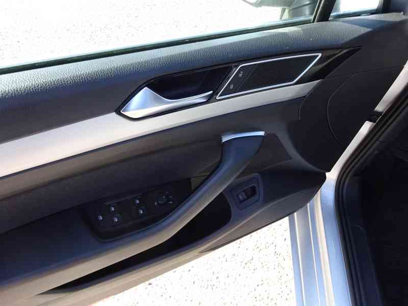 VW Passat 2.0 TDI Variant r.v.2015 (110 KW)  - foto 6