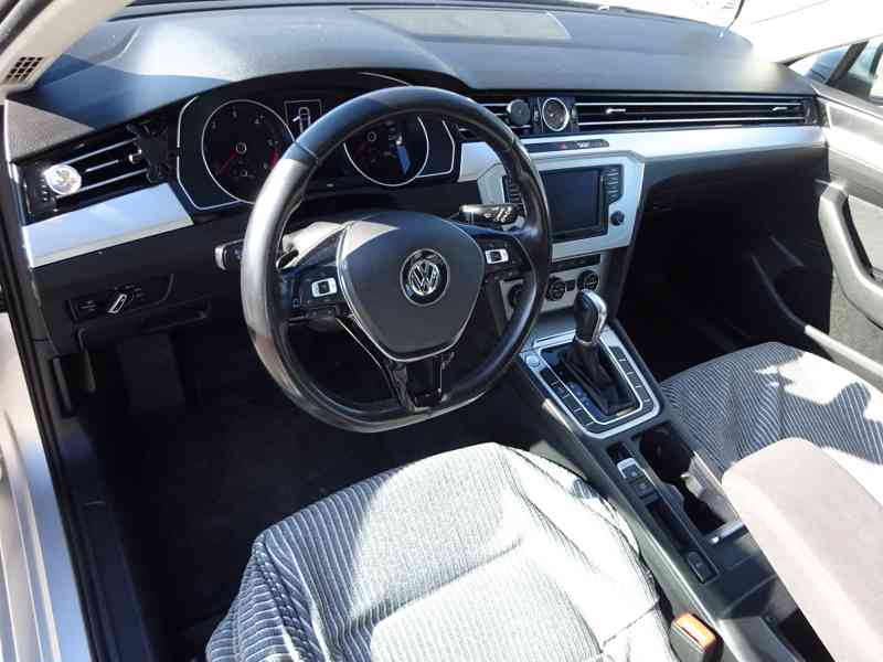 VW Passat 2.0 TDI Variant r.v.2015 (110 KW)  - foto 5