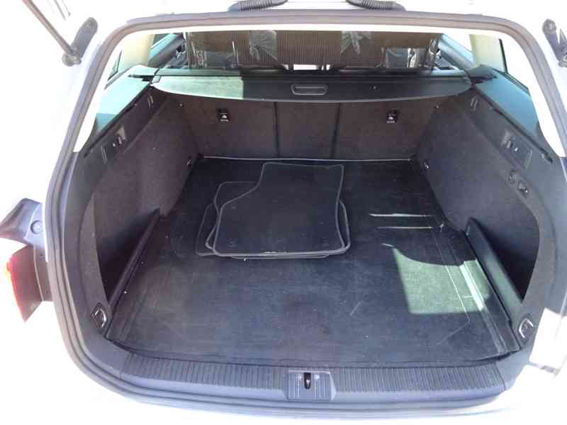 VW Passat 2.0 TDI Variant r.v.2015 (110 KW)  - foto 16