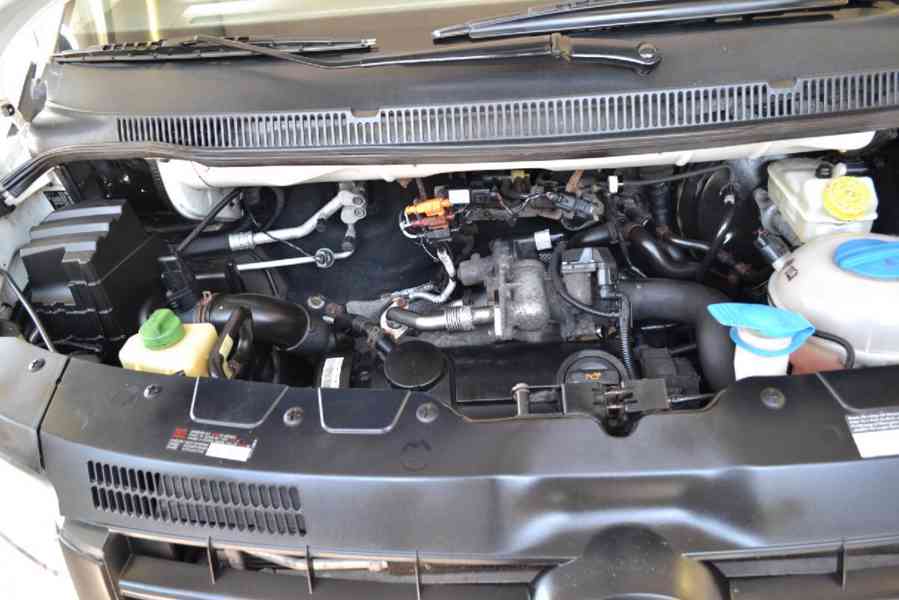 VW T5 Transportér 1.9 TDi 75kW/9míst/191000km/klima/tažné - foto 7