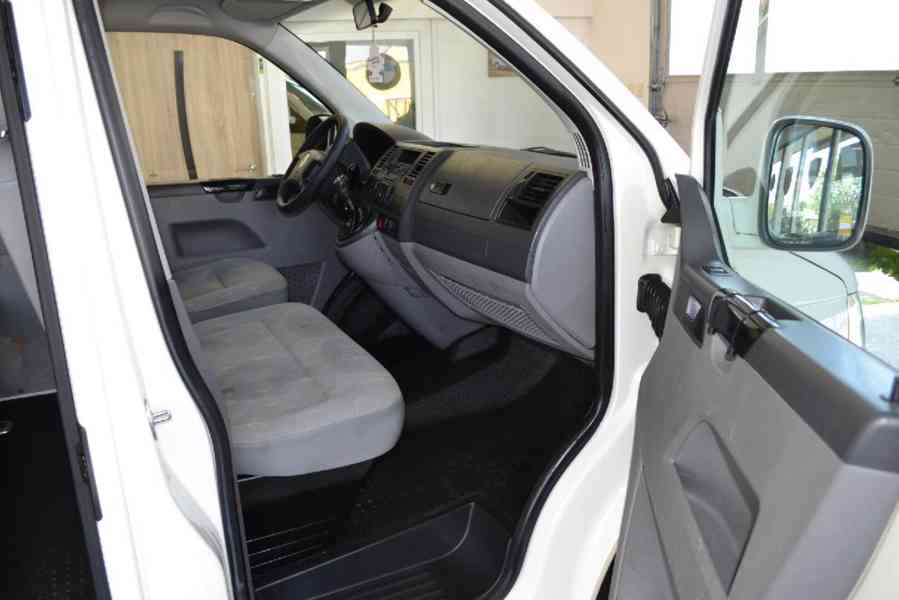 VW T5 Transportér 1.9 TDi 75kW/9míst/191000km/klima/tažné - foto 6