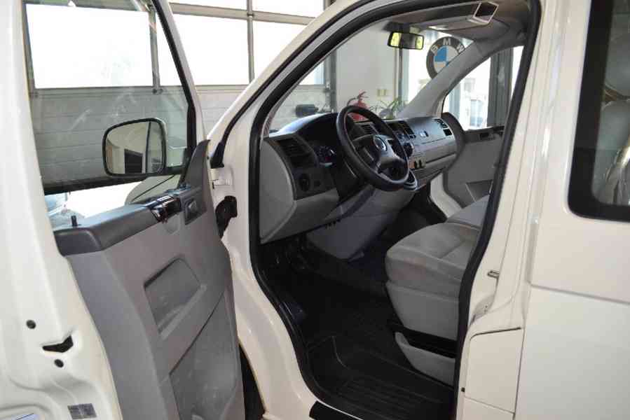 VW T5 Transportér 1.9 TDi 75kW/9míst/191000km/klima/tažné - foto 5