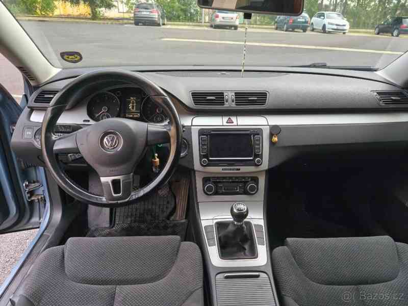 Volkswagen Passat 2,0   B6 - foto 7