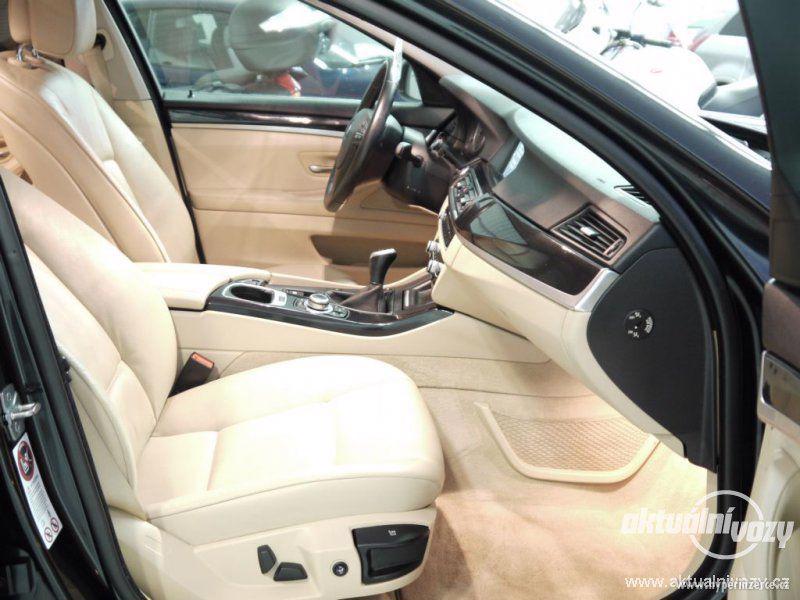 BMW Řada 5 2.0, nafta, r.v. 2011, navigace, kůže - foto 15