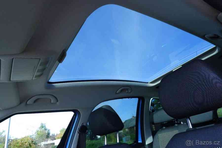 Škoda Roomster 1,4   MPI/63kw, Scout + Panorama - foto 15