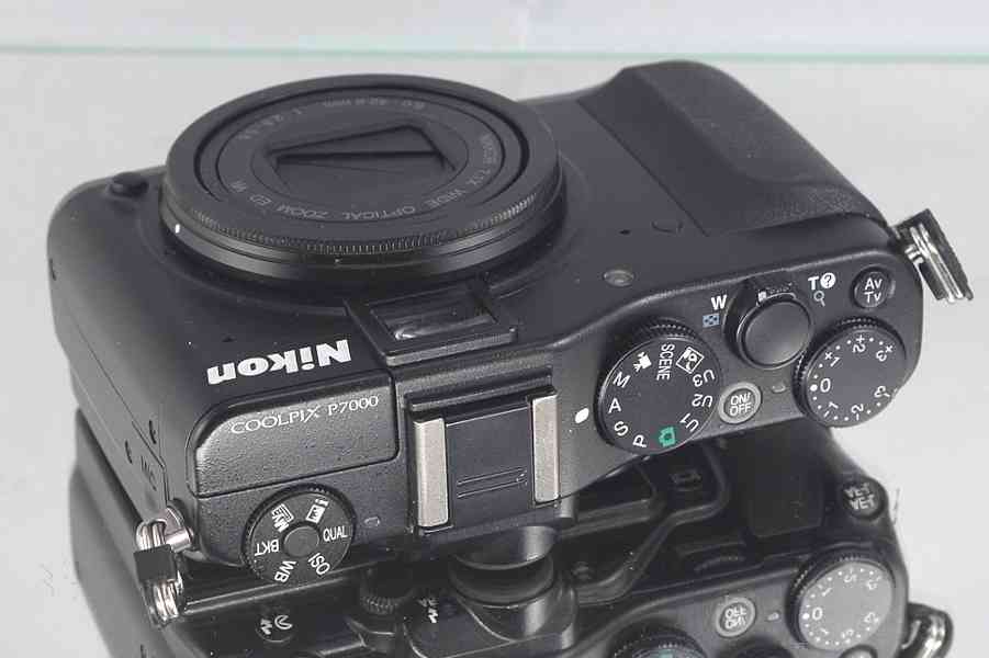 Nikon CoolPix P7000 **CCD *7x Op.ZOOM lens*HDV*RAW - foto 7