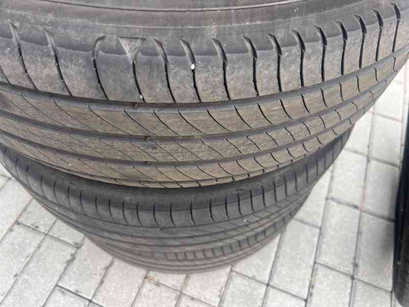 4x Michelin Primacy 4 235/55 R19 105W, 1 sezóna jeté - foto 4