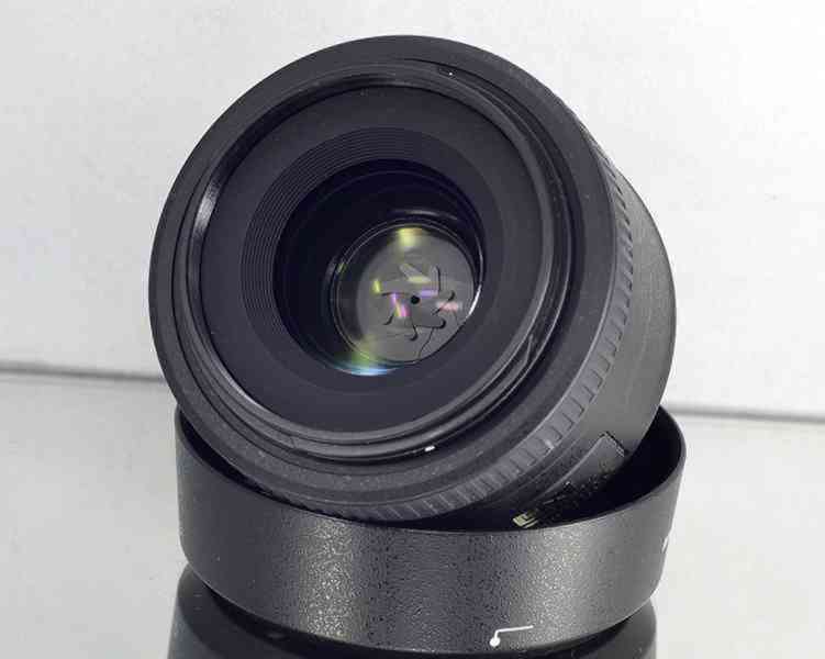 Nikon AF-S Nikkor 35 mm f/1.8 G **DX Pevný lens - foto 4