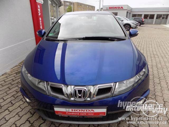 Honda Civic 1.8, benzín, rok 2009 - foto 2