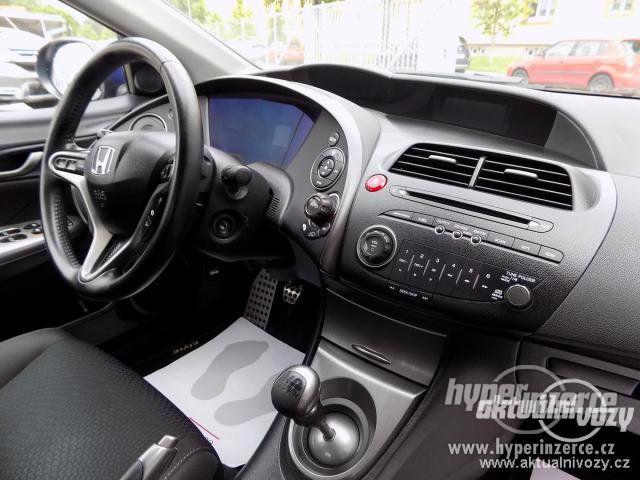 Honda Civic 1.8, benzín, rok 2009 - foto 4