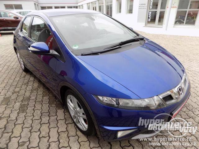 Honda Civic 1.8, benzín, rok 2009 - foto 8