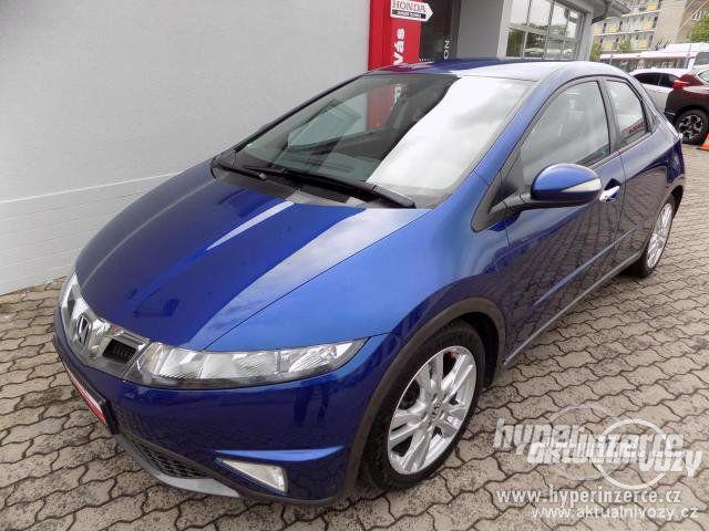 Honda Civic 1.8, benzín, rok 2009 - foto 9