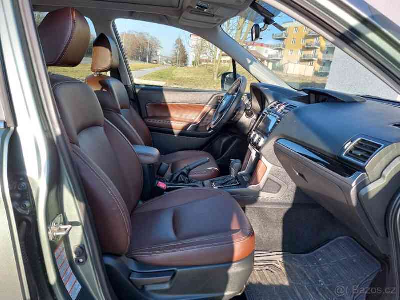 Subaru Forester XT - foto 6