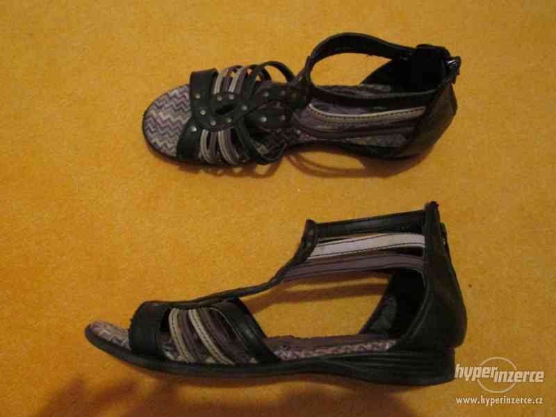 Dívčí sandály zn. MihoIKADO, vel. 35 (222 mm) - foto 1