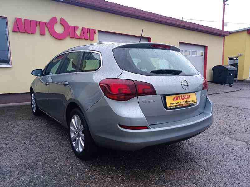 Opel Astra 1.7 CDTi Tempomat/1Maj - foto 5