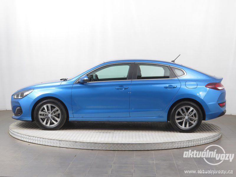Hyundai i30 Fastback 1.0 T-GDI 88kW 1.0, benzín, r.v. 2018 - foto 8