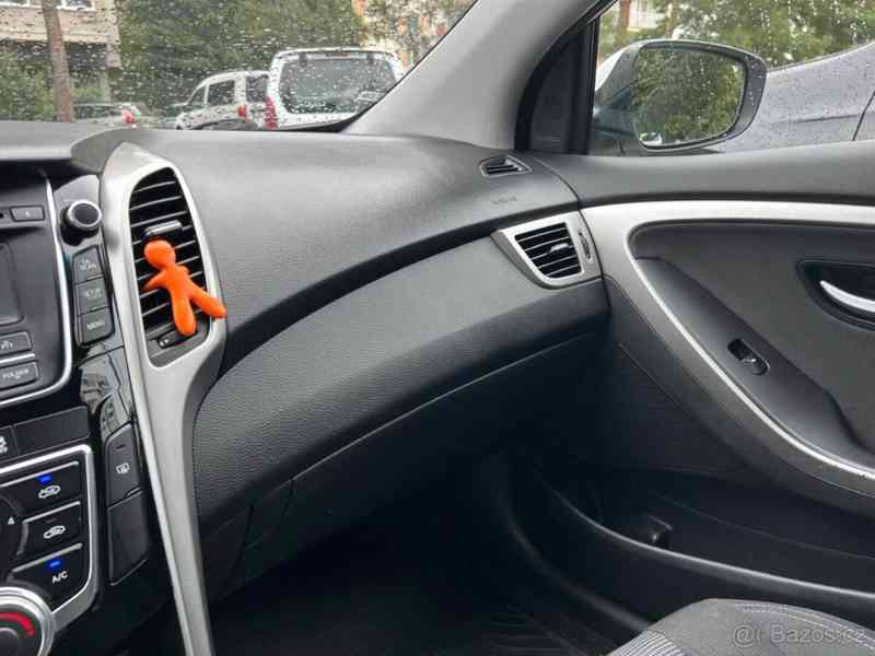 Hyundai i30 1,6   (88 kW), 2015 - nová STK 07/27 - foto 5