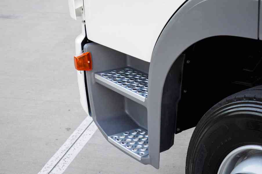 MERCEDES ATEGO 1518 - TŘÍSTRANNÝ S3 SKLÁPĚČ - VYKLÁPĚČ EU5 - foto 35