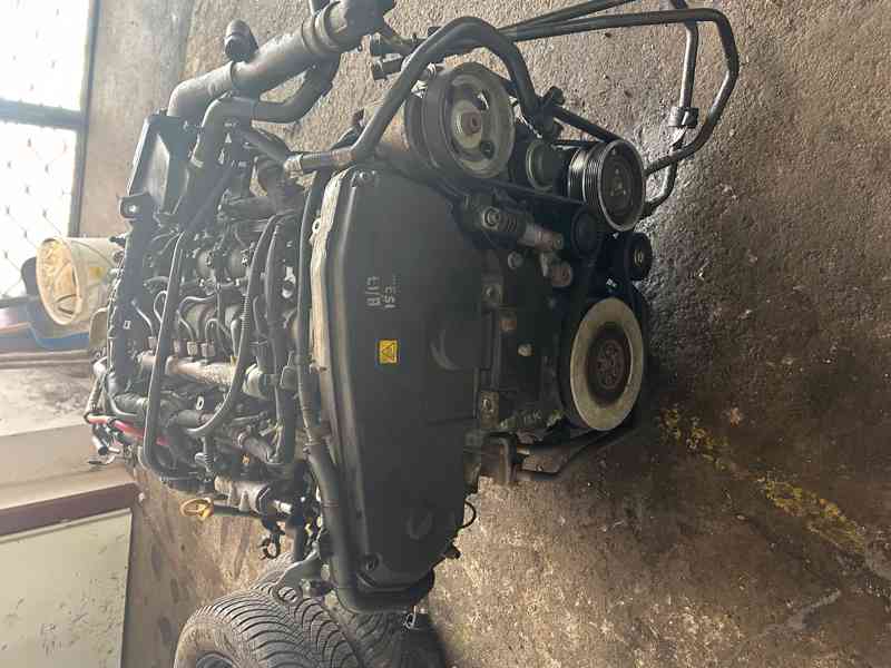 Motor 2,4JTD 147KW 939A3000 Alfa Romeo prodám komp - foto 2