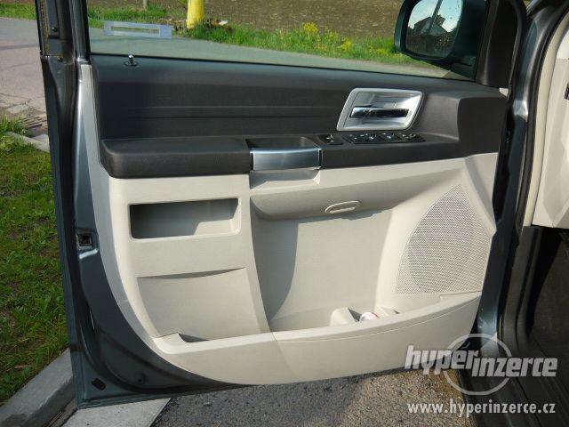 Chrysler Grand Voyager 2,8 CRDi SWEE GO DVD 2009 - foto 6