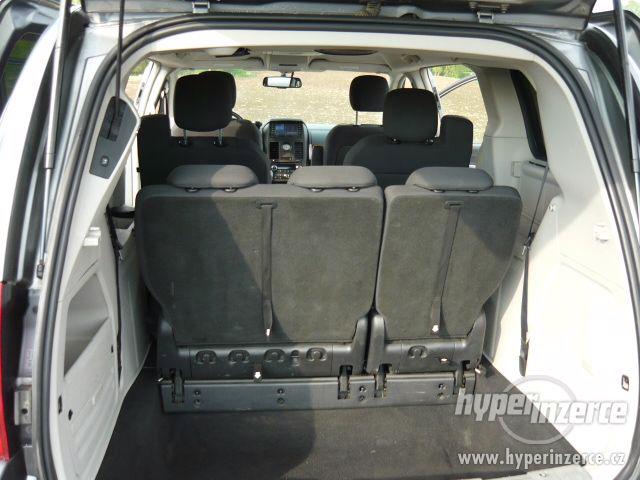 Chrysler Grand Voyager 2,8 CRDi SWEE GO DVD 2009 - foto 12