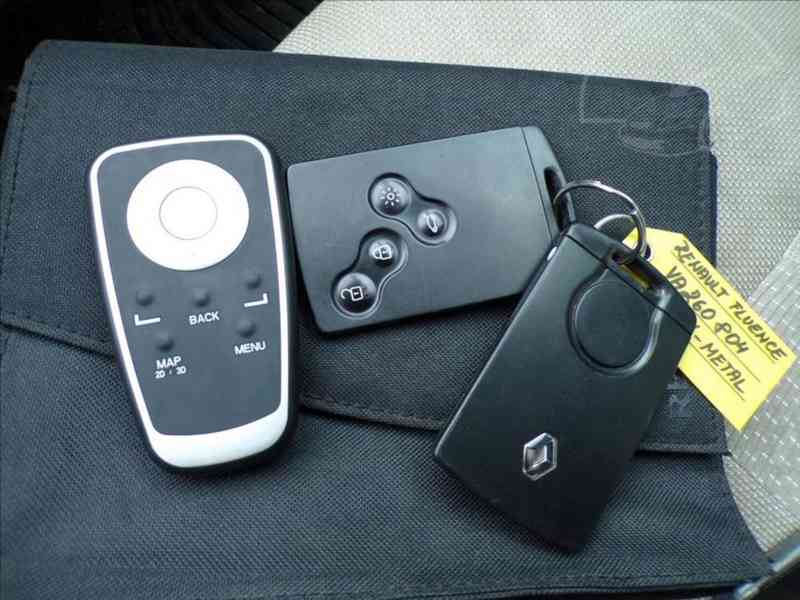 Renault Fluence 1,5 dCi AUTOMAT - foto 15